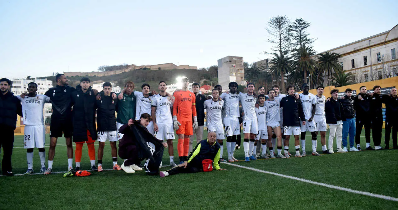 Encuentro entre el filial de la AD Ceuta FC y la Real Balomp&eacute;dica Linense  (17)