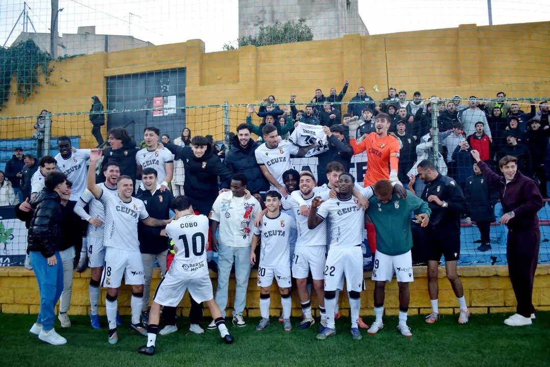 Encuentro entre el filial de la AD Ceuta FC y la Real Balomp&eacute;dica Linense  (14)