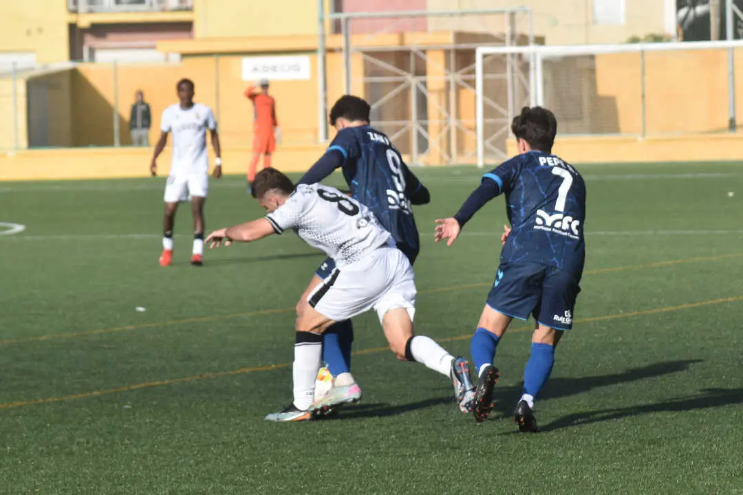 Encuentro entre el filial de la AD Ceuta FC y la Real Balomp&eacute;dica Linense  (8)