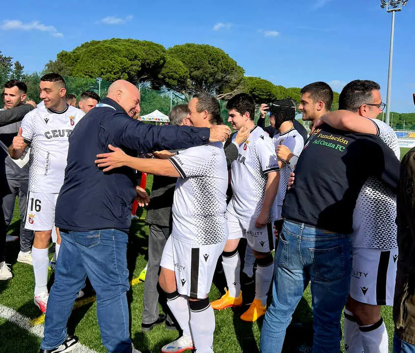 Equipo de la AD Ceuta FC de la Liga Genuine en C&aacute;diz  (3)