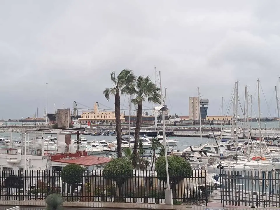 Los efectos de la alerta naranja en Ceuta C&eacute;sar Mart&iacute;n (4)