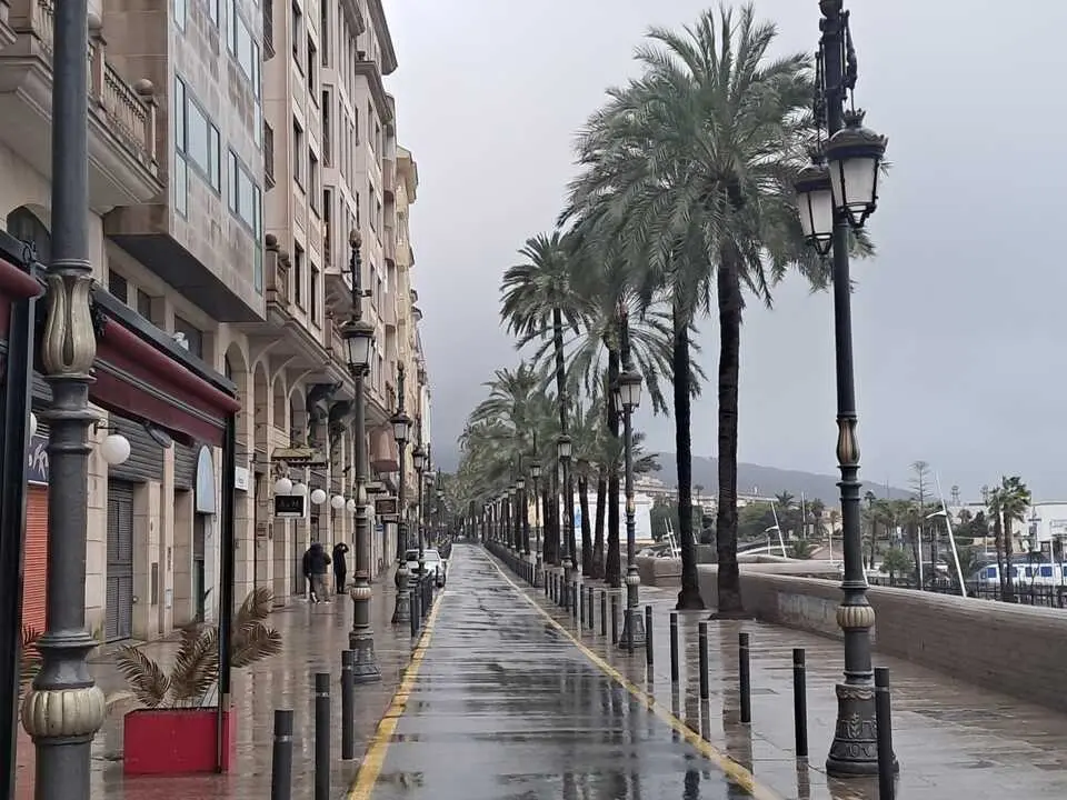 Los efectos de la alerta naranja en Ceuta C&eacute;sar Mart&iacute;n (5)