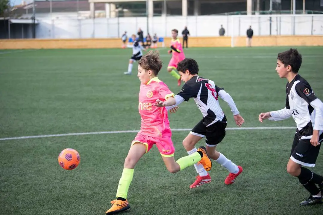 Jornada de f&uacute;tbol base de la RFFCE durante este viernes 6 de febrero en el Jos&eacute; Benoliel. Foto: Ra&uacute;l Fern&aacute;ndez