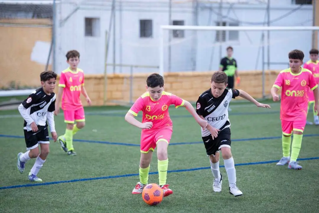 Jornada de f&uacute;tbol base de la RFFCE durante este viernes 6 de febrero en el Jos&eacute; Benoliel. Foto: Ra&uacute;l Fern&aacute;ndez