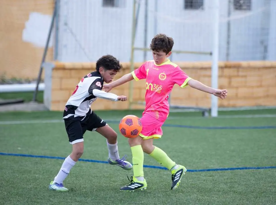 Jornada de f&uacute;tbol base de la RFFCE durante este viernes 6 de febrero en el Jos&eacute; Benoliel. Foto: Ra&uacute;l Fern&aacute;ndez