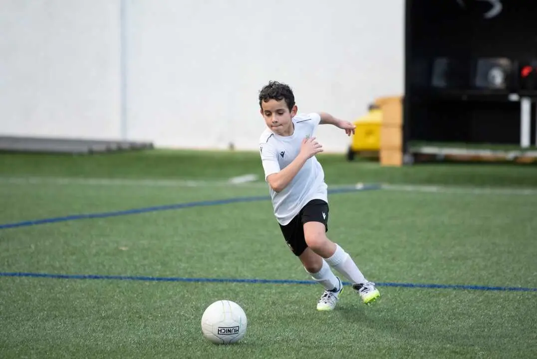 Jornada de f&uacute;tbol base de la RFFCE durante este viernes 6 de febrero en el Jos&eacute; Benoliel. Foto: Ra&uacute;l Fern&aacute;ndez