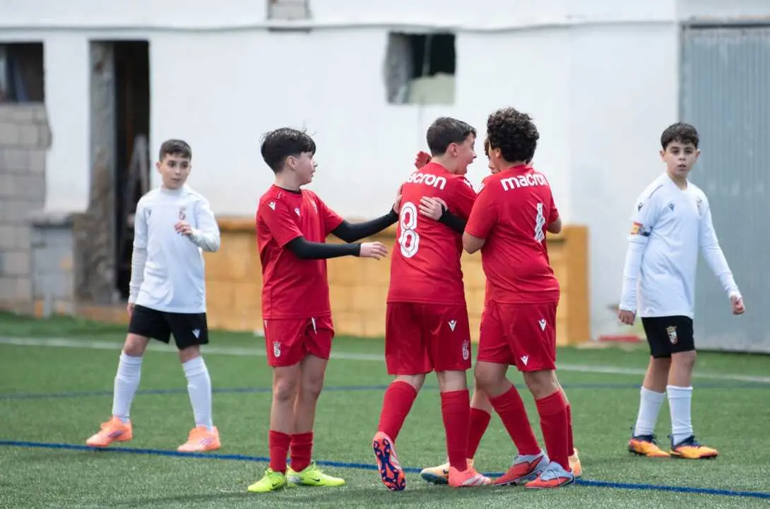 Jornada de f&uacute;tbol base de la RFFCE durante este viernes 6 de febrero en el Jos&eacute; Benoliel. Foto: Ra&uacute;l Fern&aacute;ndez