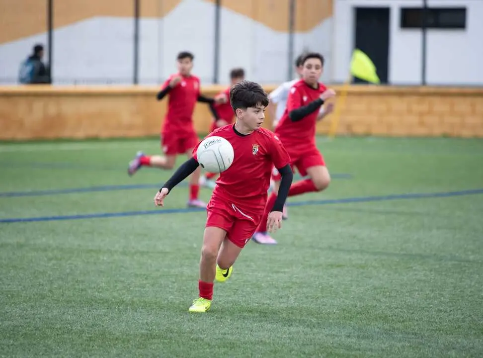 Jornada de f&uacute;tbol base de la RFFCE durante este viernes 6 de febrero en el Jos&eacute; Benoliel. Foto: Ra&uacute;l Fern&aacute;ndez