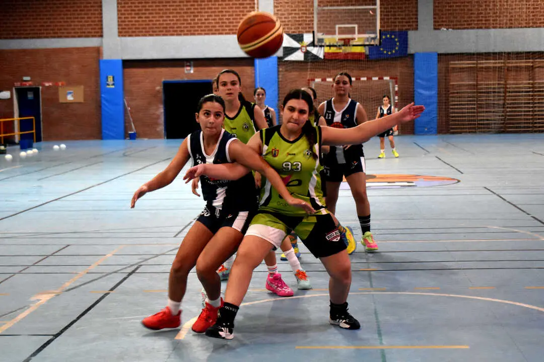 Encuentro de la Liga Auton&oacute;mica de Baloncesto entre el CB Ceuta y el CB La Inmaculada (7)