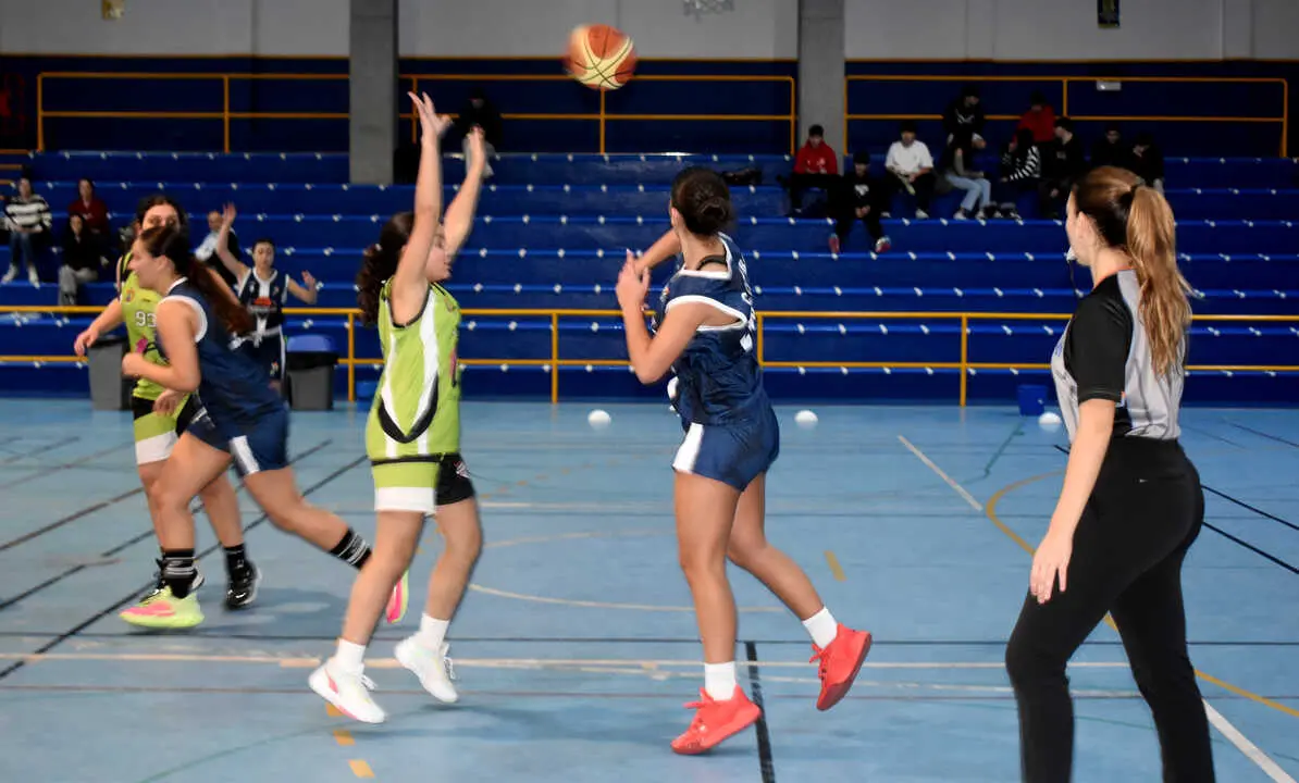 Encuentro de la Liga Auton&oacute;mica de Baloncesto entre el CB Ceuta y el CB La Inmaculada (5)