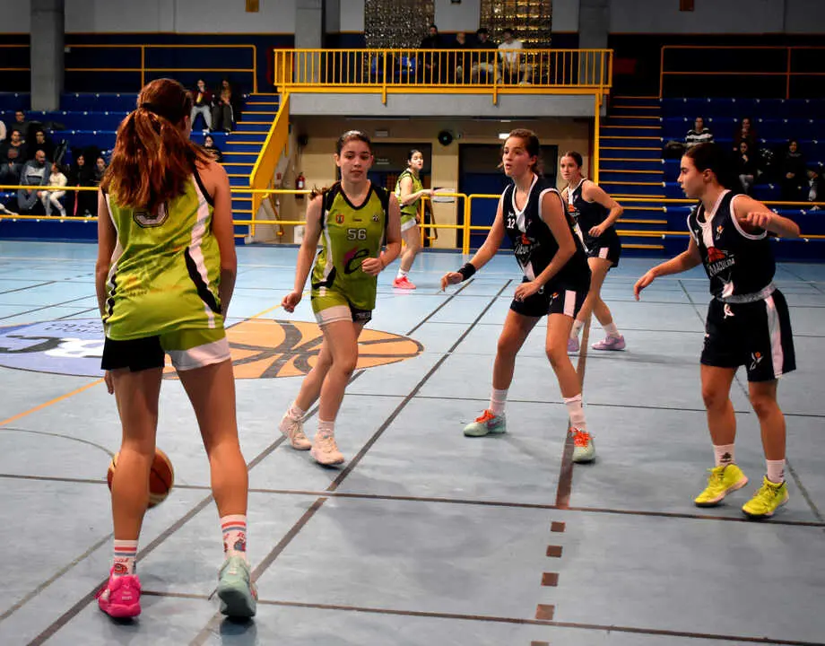 Partido de la Liga Auton&oacute;mica de Baloncesto entre el CB Ceuta y el CB La Inmaculada (6)