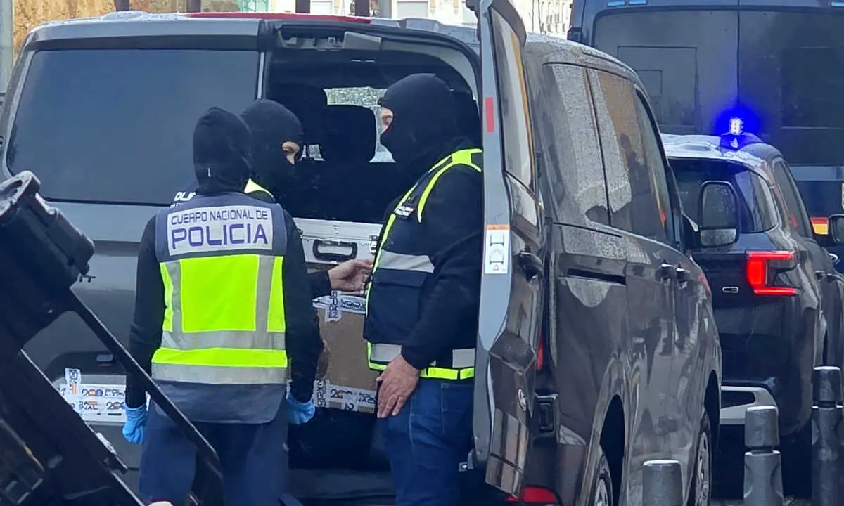 Operaci&oacute;n Policial en la barriada del Mixto _ Laura Ortiz