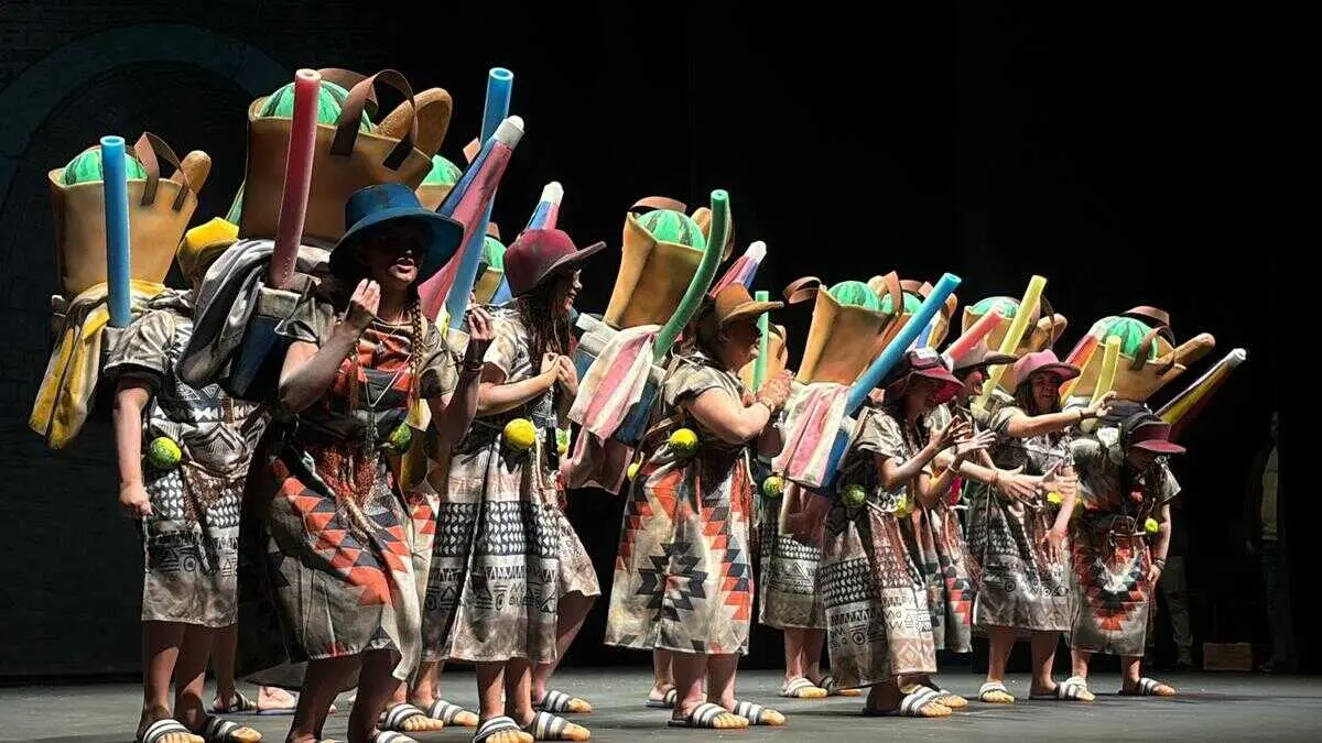 Los peque&ntilde;os sherpas del Chorrillo / Alma Palomino