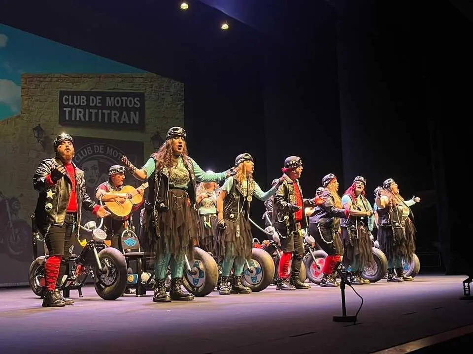 Las tirititr&aacute;n / Alma Palomino