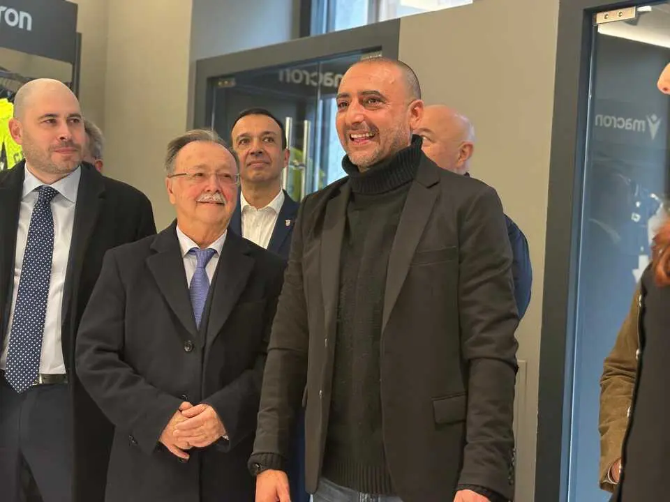 Inauguraci&oacute;n de la nueva tienda de la AD Ceuta FC. Foto: Alma Palomino