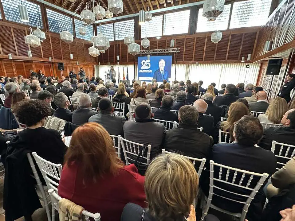 La celebraci&oacute;n de los veinticinco a&ntilde;os de Vivas gobernando en Ceuta / Mohamed Ettouileb
