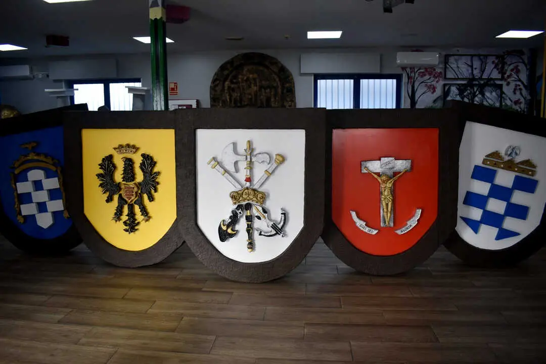 El Tercio Duque de Alba 2&ordm; de La Legi&oacute;n visita el centro de menores 'La Esperanza_ (1)