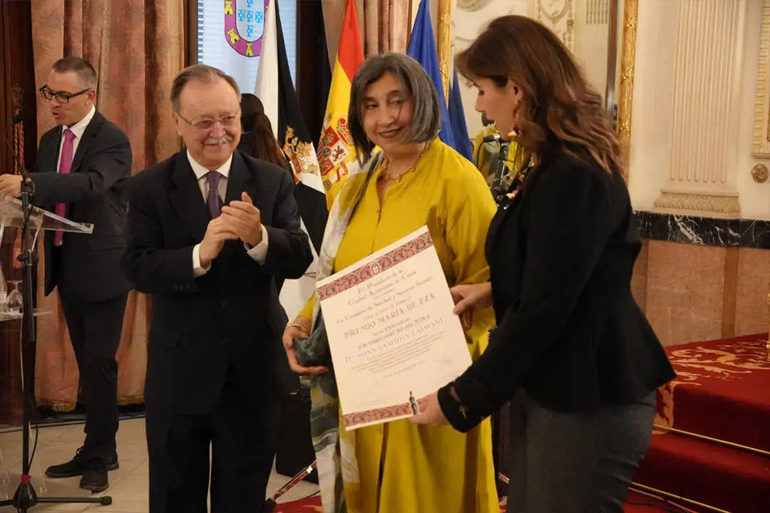 Entrega del Premio Mar&iacute;a de Eza 2026 a Sony Vadehes / Foto. Ciudad