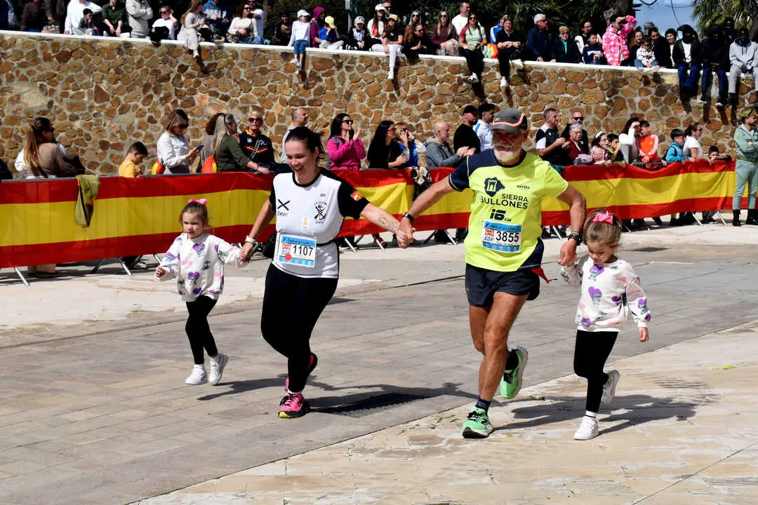 Llegada a meta en la d&eacute;cima edici&oacute;n de la Cuna de la Legi&oacute;n de Ceuta (58)
