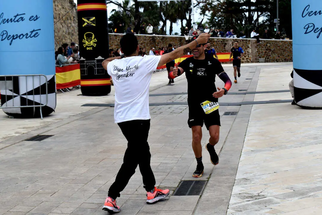 Llegada a meta de la prueba de 50 kil&oacute;metros de la Cuna de la Legi&oacute;n de Ceuta (63)