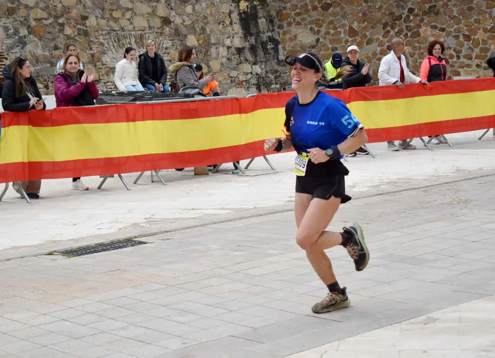 Llegada a meta de la prueba de 50 kil&oacute;metros de la Cuna de la Legi&oacute;n de Ceuta (56)