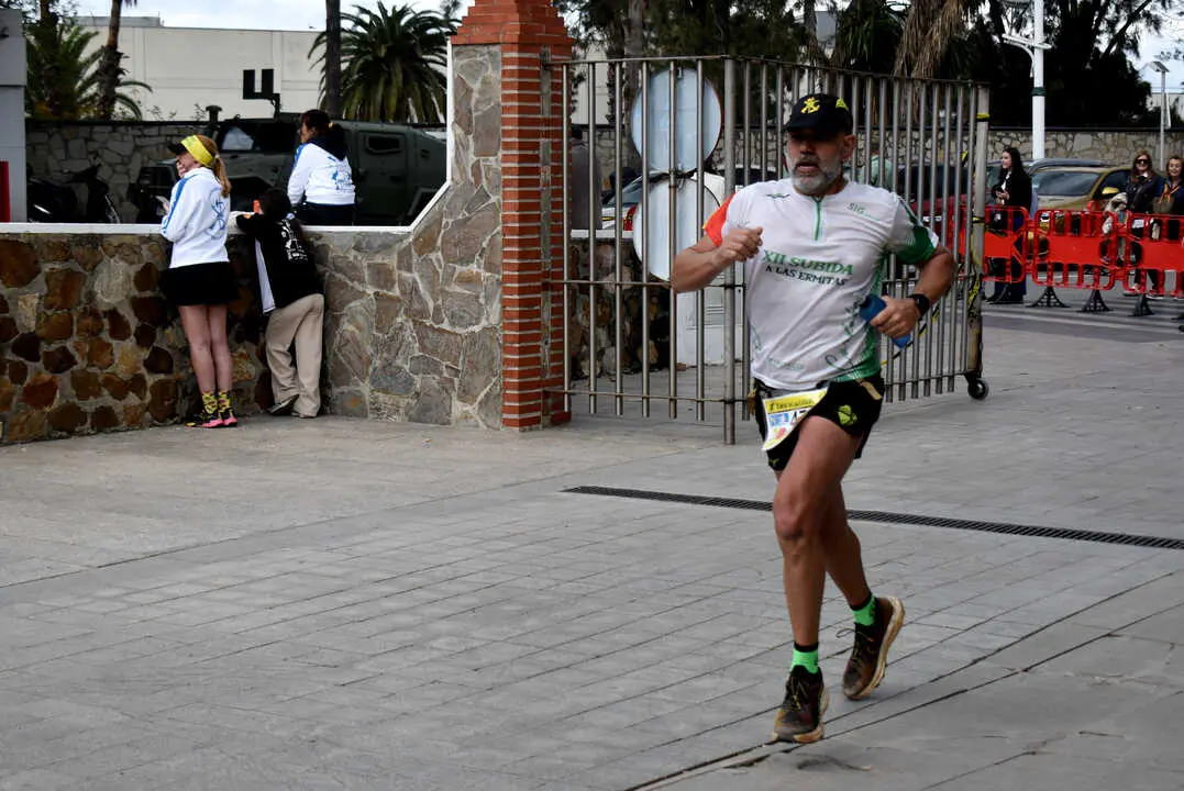 Llegada a meta de la prueba de 50 kil&oacute;metros de la Cuna de la Legi&oacute;n de Ceuta (52)