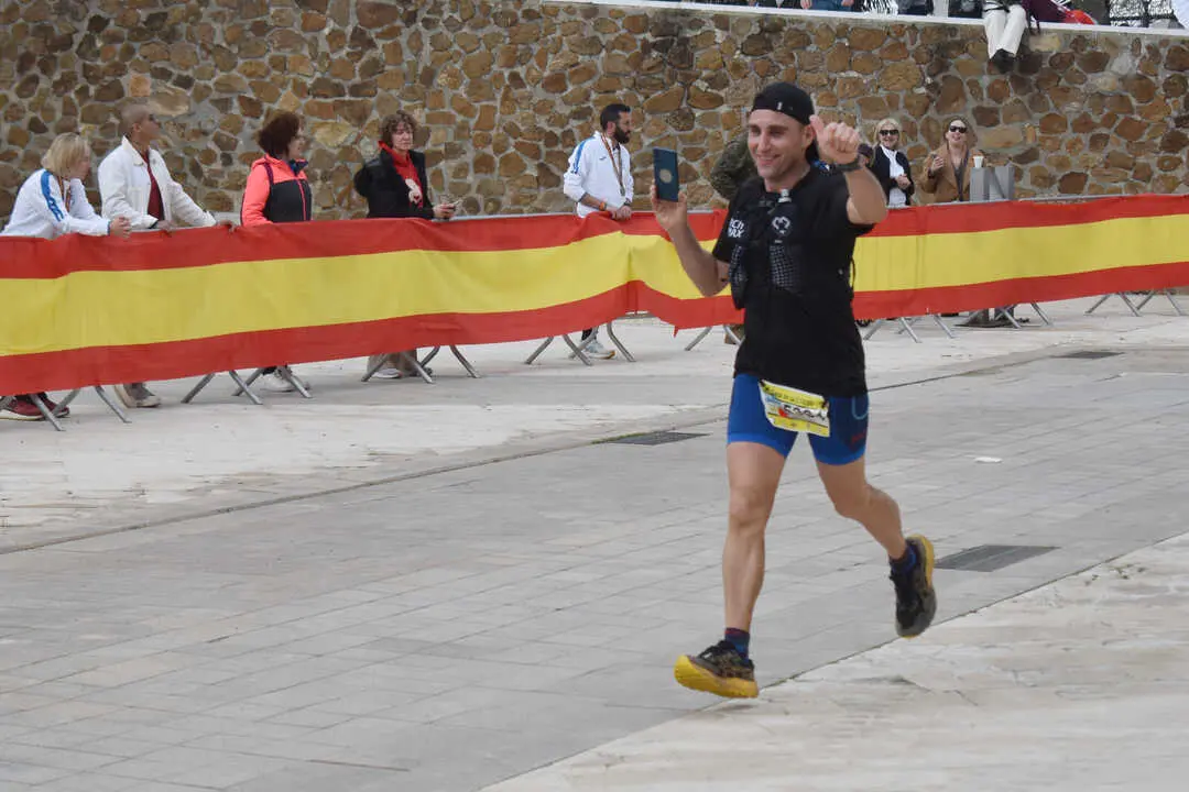 Llegada a meta de la prueba de 50 kil&oacute;metros de la Cuna de la Legi&oacute;n de Ceuta (42)