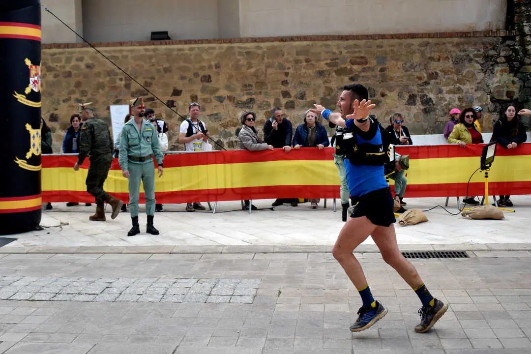 Llegada a meta de la prueba de 50 kil&oacute;metros de la Cuna de la Legi&oacute;n de Ceuta (38)