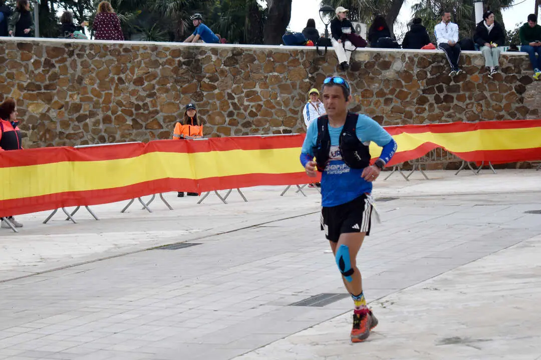 Llegada a meta de la prueba de 50 kil&oacute;metros de la Cuna de la Legi&oacute;n de Ceuta (26)