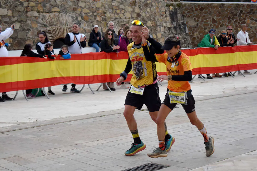 Llegada a meta de la prueba de 50 kil&oacute;metros de la Cuna de la Legi&oacute;n de Ceuta (25)