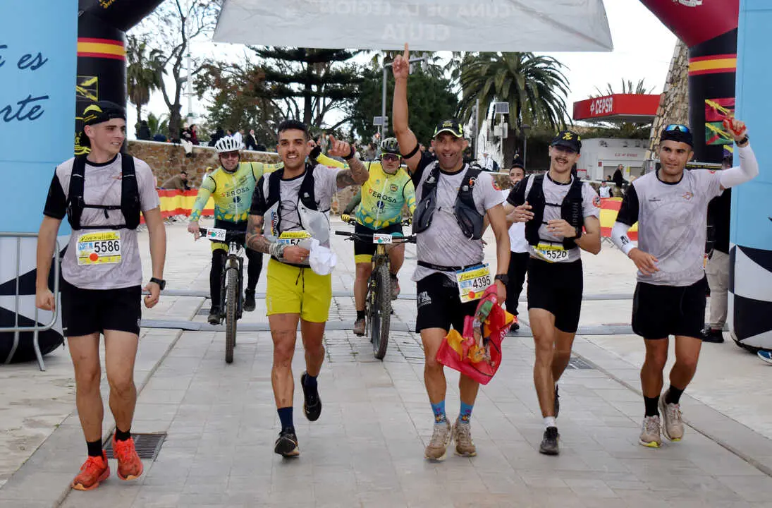 Llegada a meta de la prueba de 50 kil&oacute;metros de la Cuna de la Legi&oacute;n de Ceuta (18)