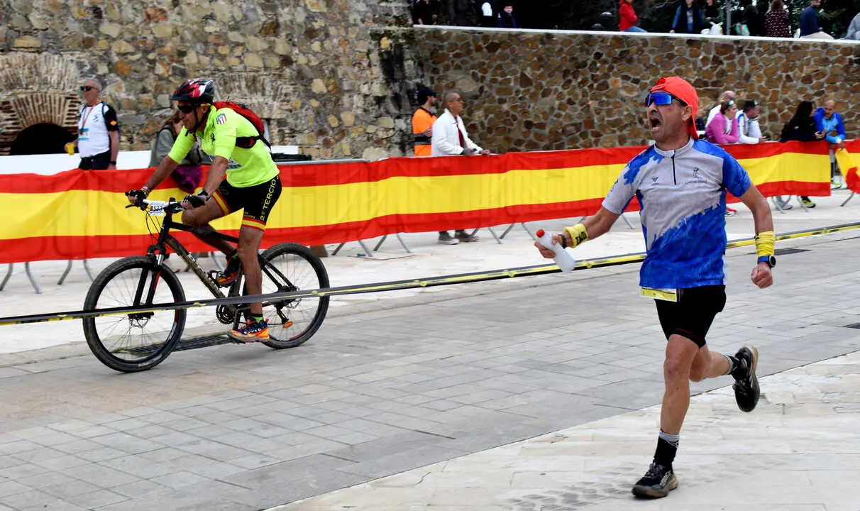 Llegada a meta de la prueba de 50 kil&oacute;metros de la Cuna de la Legi&oacute;n de Ceuta (8)