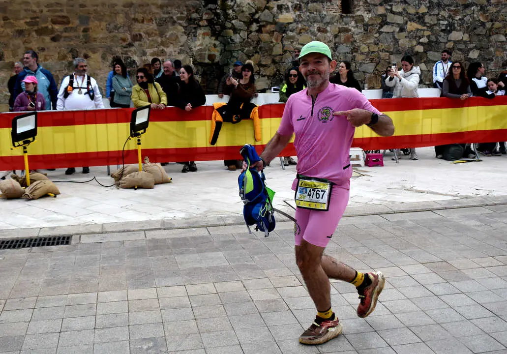 Llegada a meta de la prueba de 50 kil&oacute;metros de la Cuna de la Legi&oacute;n de Ceuta (89)