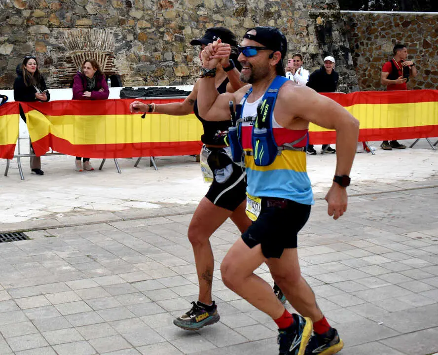 Llegada a meta de la prueba de 50 kil&oacute;metros de la Cuna de la Legi&oacute;n de Ceuta (76)