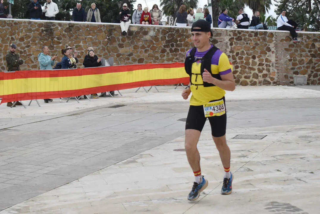 Llegada a meta de la prueba de 50 kil&oacute;metros de la Cuna de la Legi&oacute;n de Ceuta (71)