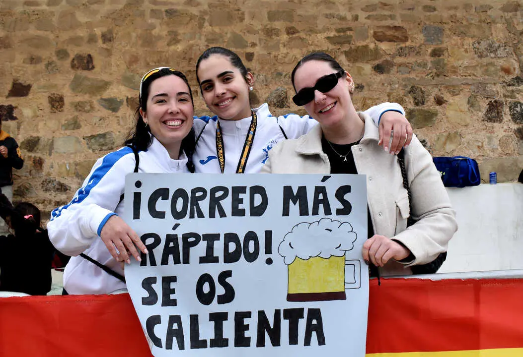 Llegada a las Murallas Reales en los 50 kil&oacute;metros de la Cuna de la Legi&oacute;n de Ceuta (38)