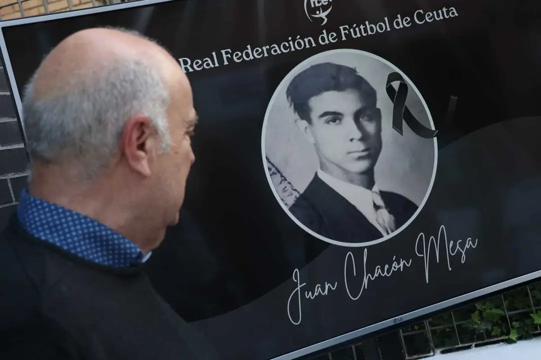 'Muro del Recuerdo' de la RFFCE /  Rafa B&aacute;ez