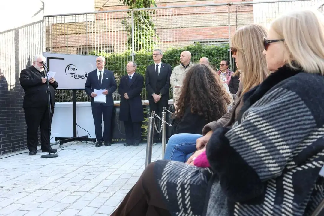 'Muro del Recuerdo' de la RFFCE /  Rafa B&aacute;ez