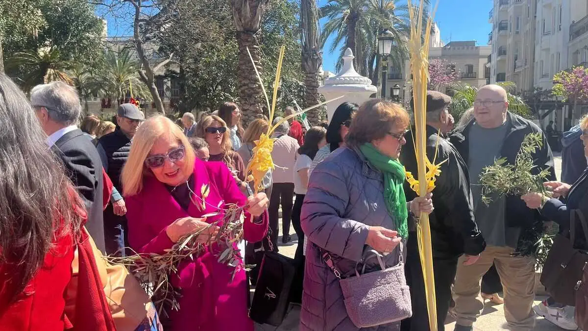 Bendici&oacute;n de palmas del Domingo de Ramos / Andr&eacute;s Illescas