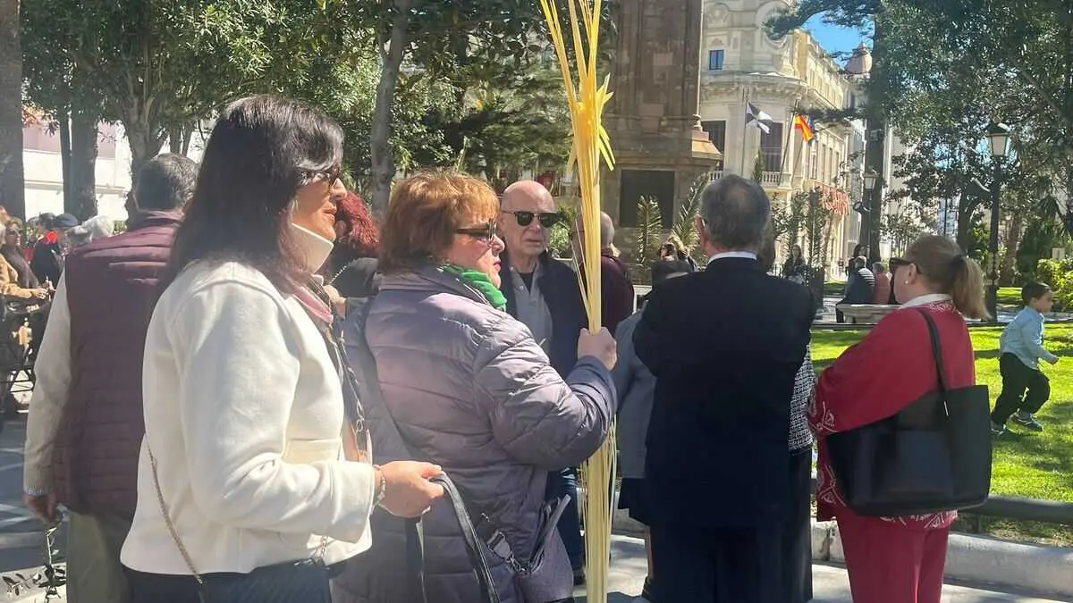 Bendici&oacute;n de palmas del Domingo de Ramos / Andr&eacute;s Illescas