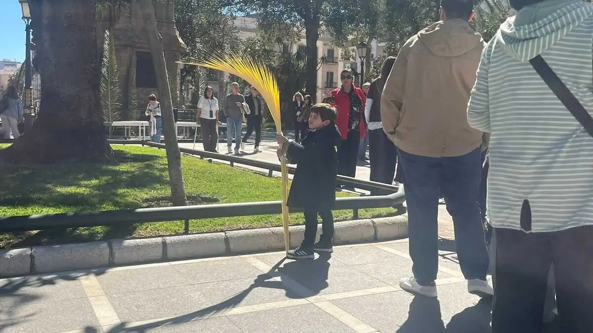 Bendici&oacute;n de palmas del Domingo de Ramos / Andr&eacute;s Illescas