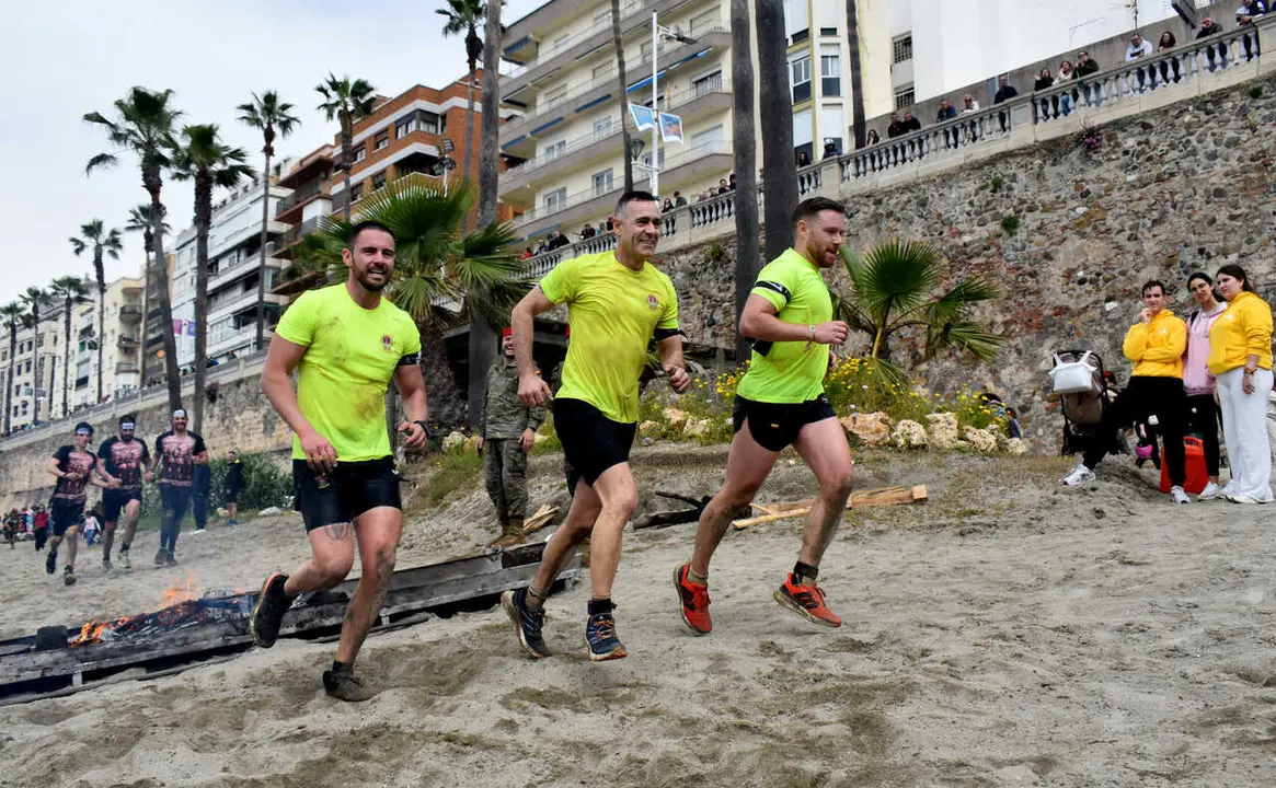 Llegada a la playa de la Ribera en la novena edici&oacute;n del Desaf&iacute;o de los 300 de Regulares (50)
