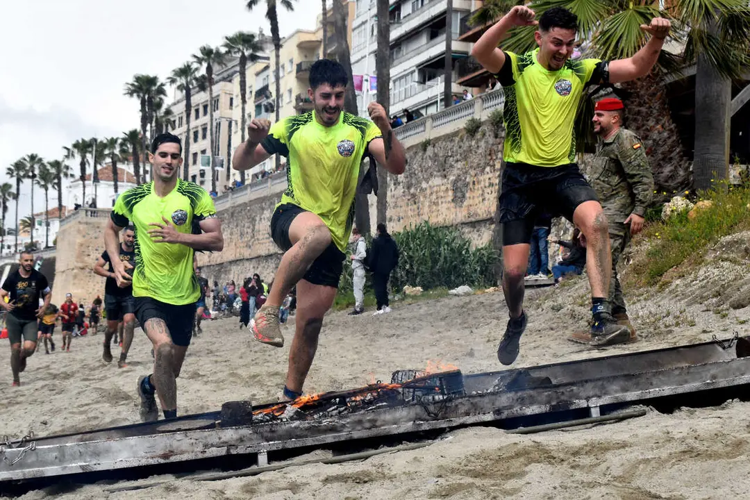 Llegada a la playa de la Ribera en la novena edici&oacute;n del Desaf&iacute;o de los 300 de Regulares (43)