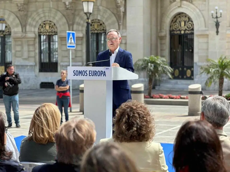 Acto del D&iacute;a de Europa del PPE en la Plaza de &Aacute;frica / Mohamed Ettouileb