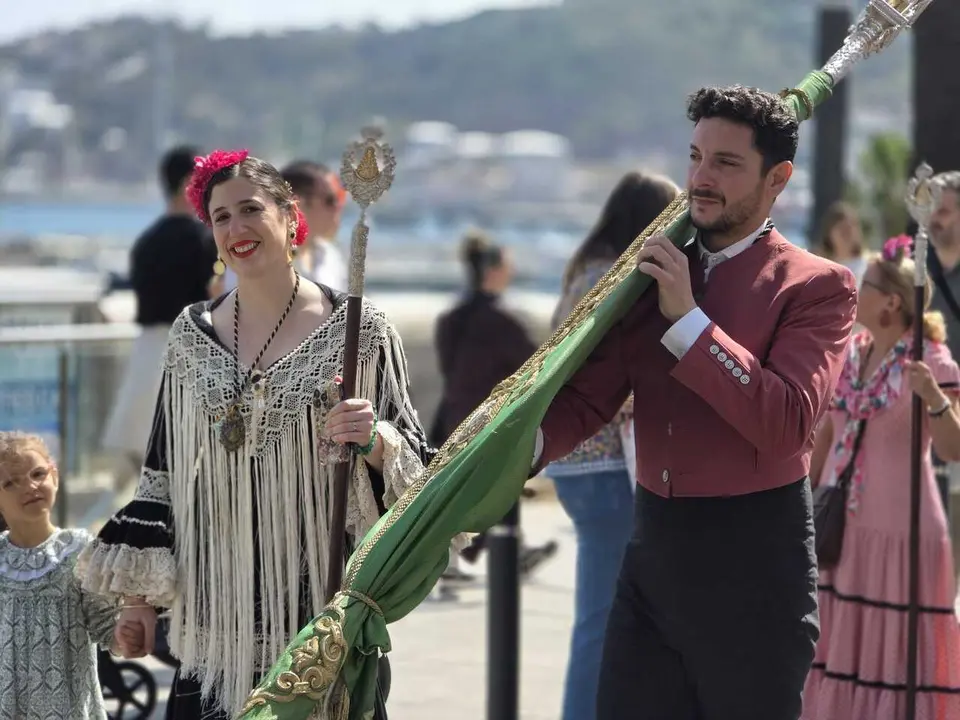 Despedida de los romeros ceut&iacute;es rumbo a El Roc&iacute;o (23)