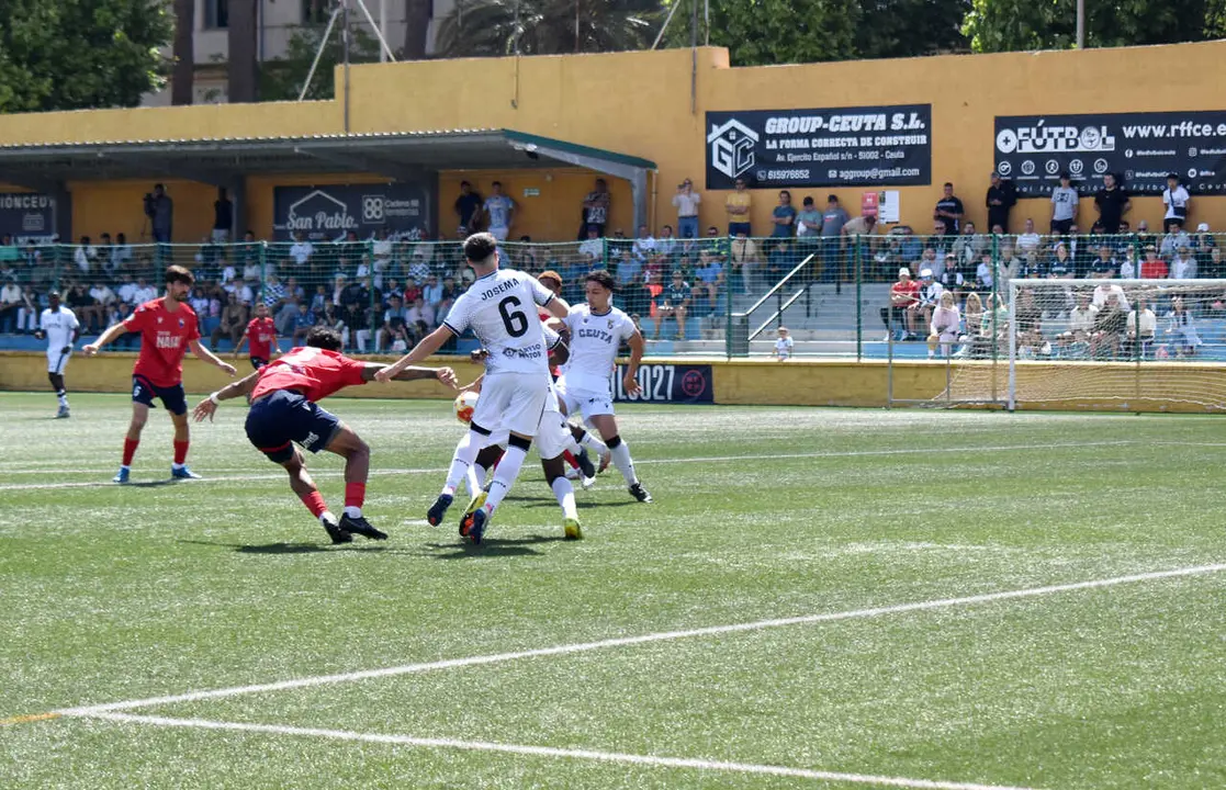 Encuentro de playoff entre el filial de la AD Ceuta FC y el Dos Hermanas CF 1971 (24)