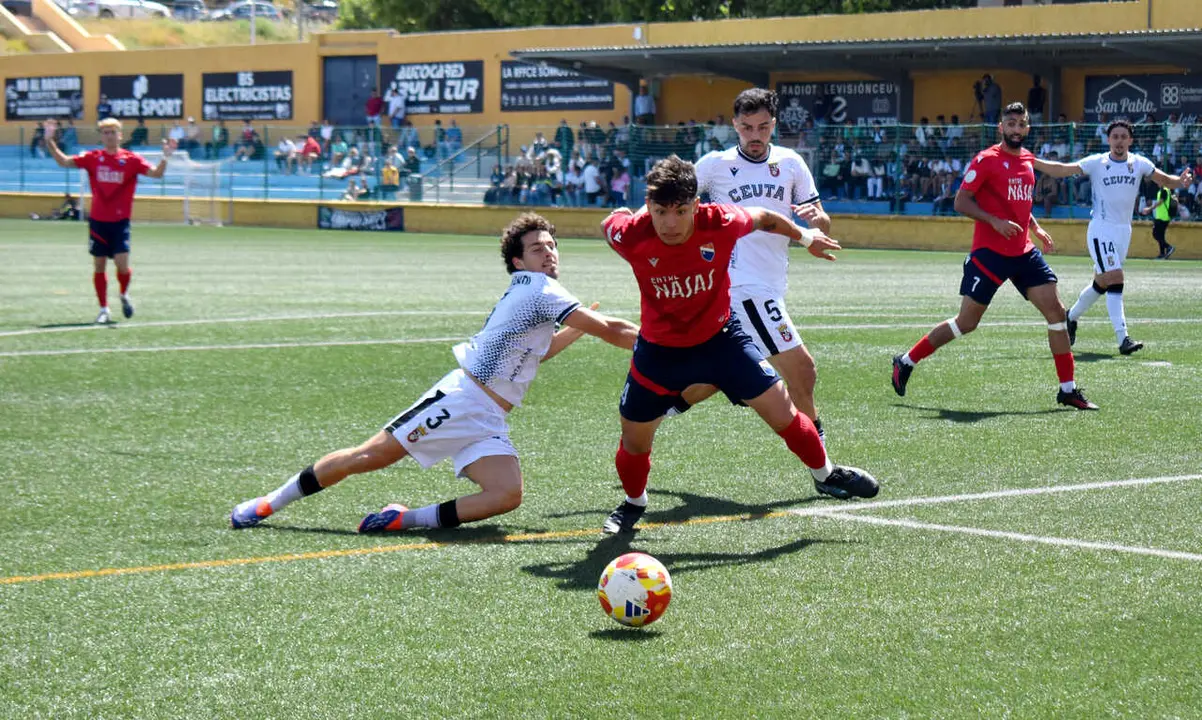 Encuentro de playoff entre el filial de la AD Ceuta FC y el Dos Hermanas CF 1971 (20)