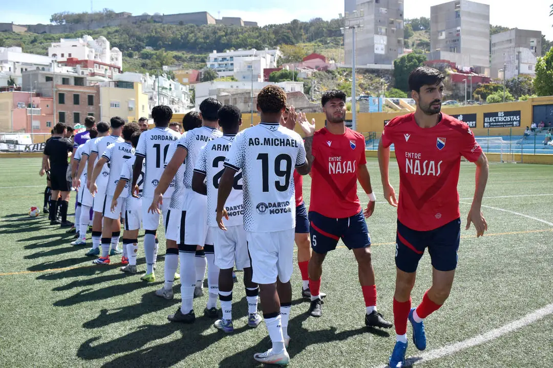 Encuentro de playoff entre el filial de la AD Ceuta FC y el Dos Hermanas CF 1971 (9)
