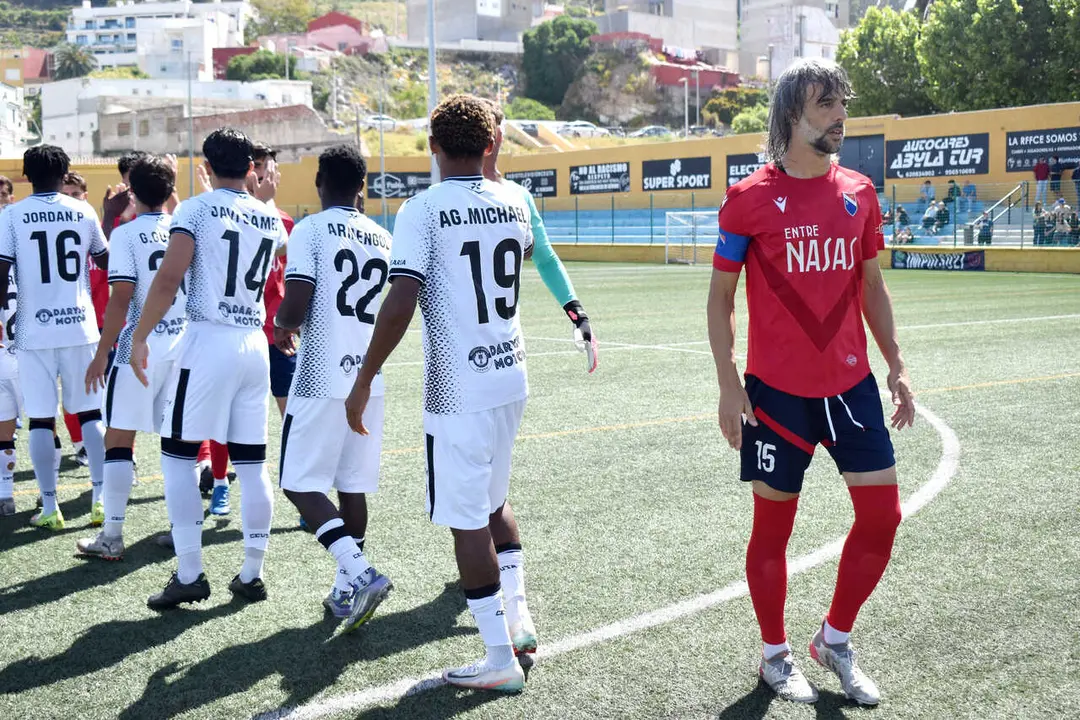 Encuentro de playoff entre el filial de la AD Ceuta FC y el Dos Hermanas CF 1971 (8)