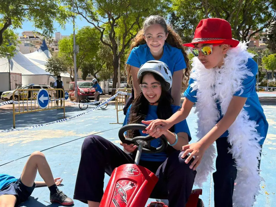 Jornada de convivencia de la Polic&iacute;a Local el Parque Juan Carlos I / Alma Palomino